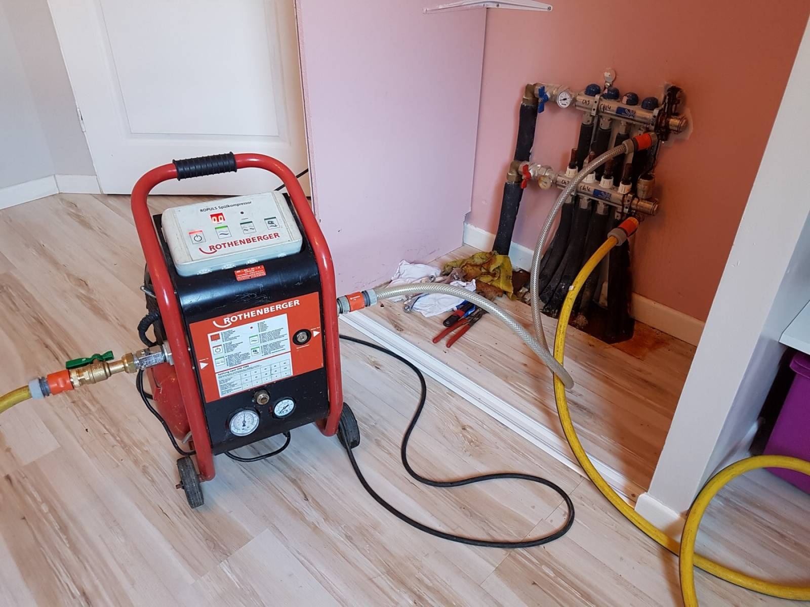 Ümraniye Cemil Meriç Vaillant Hermetik Şofben Kombi Bakımı
